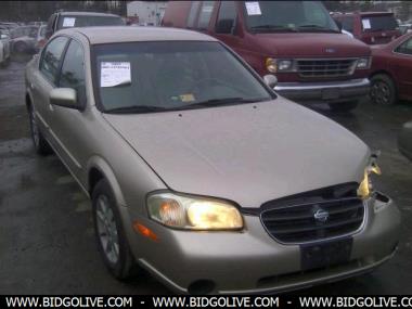 2000 NISSAN MAXIMA Sedan 4 Door